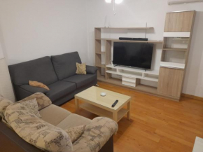 1F, Aire Acondic, 80m2, 2 dormitorios, 4 huéspedes, WIFI GRATIS, La Linea De La Concepcion
